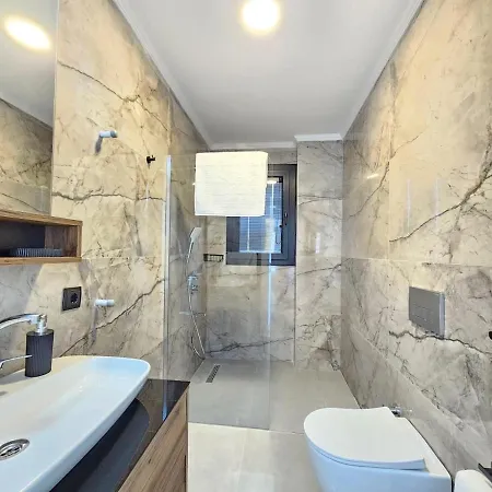 Villa Luxury With Forest View In Yesiluzumlu *